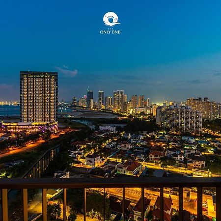 Deluxe Seaview Suite Twin Bed By The Only Bnb Tanjung Tokong 외부 사진
